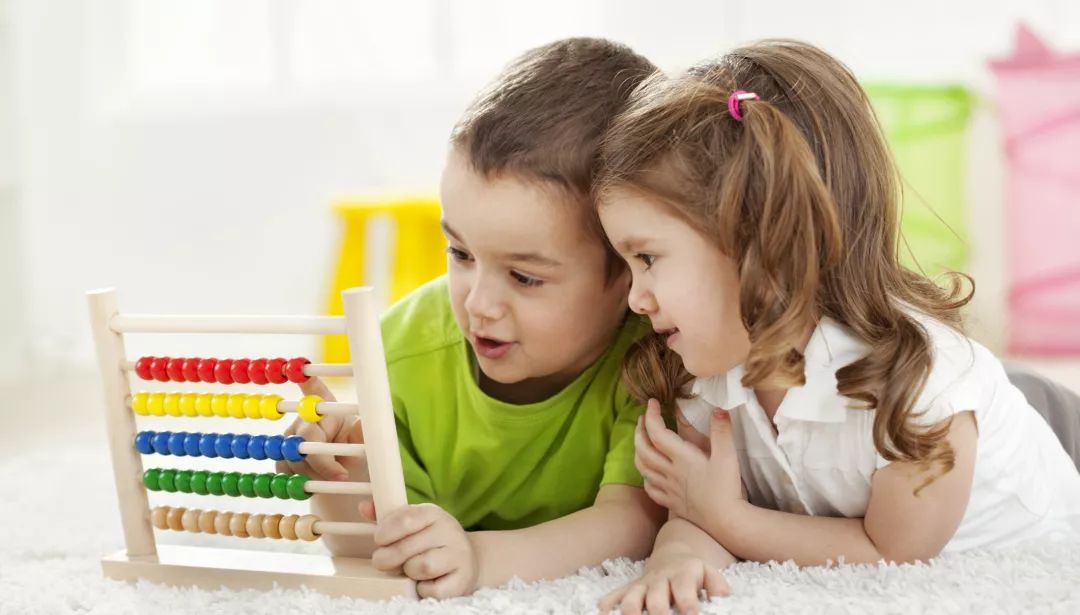 幼儿园提示：7个家庭小游戏帮孩子建立“数感”，简单又好玩！