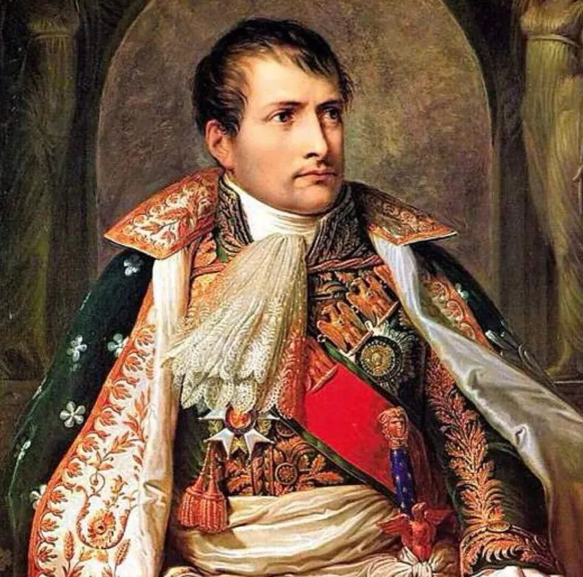 拿破仑几乎打下欧洲，为何不像秦始皇时那样，让欧洲成一个国家