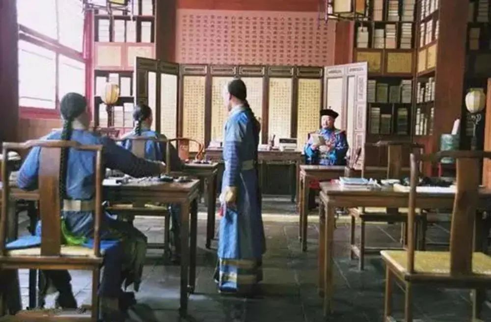揭秘清朝皇帝一天的真实记录，看看皇帝都在忙什么？