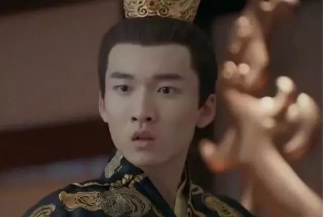 12岁称帝，18岁成太上皇，5年后被母毒死，成北魏最惨皇帝