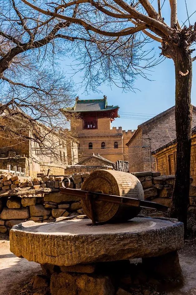 400年，中国居然还有一个古堡保存完好，甚至还有护城河