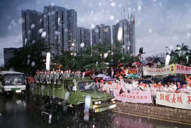 “不收复香港，我就是李鸿章”！当年他的一句话，让千万中国人挺起胸膛！