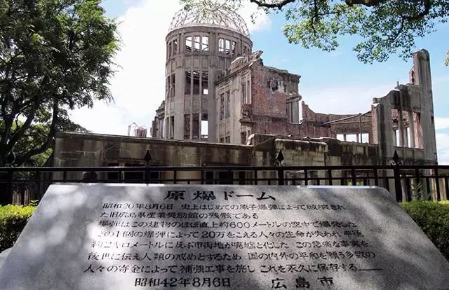 原子弹设计师参观广岛，日媒让他道歉，他一句硬话令人钦佩