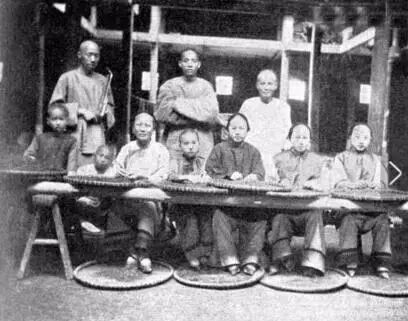 一组清民时期各行业劳动者的珍贵老照片，张张见证辛酸！