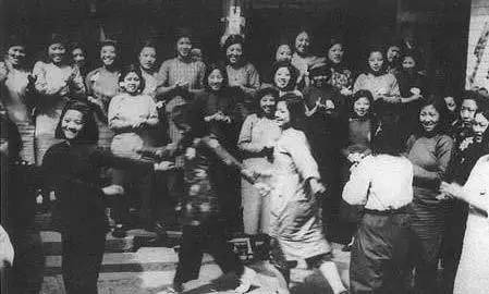 北京解放后，八大胡同里那3000名妓女去哪儿了