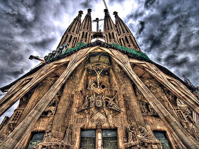 建了133年：全世界最伟大的烂尾楼终于要峻工了！