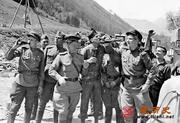 1945年解放奥地利的苏军 强奸暴徒与解放者的混合体