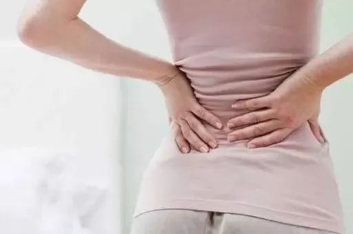 女性经常腰痛，需警惕3种妇科疾病