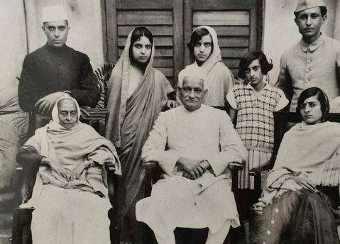 印度前总理拉吉夫·甘地遇刺身亡后，他的妻儿子女结局如何？