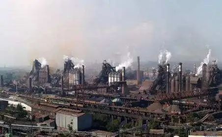 冷战时期，苏联的钢铁产量有多强大？碾压美日德三国！