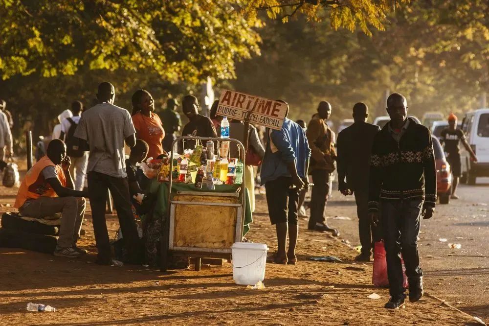 血泪教训：从非洲粮仓到沦为最穷国家，津巴布韦是怎么做到的？