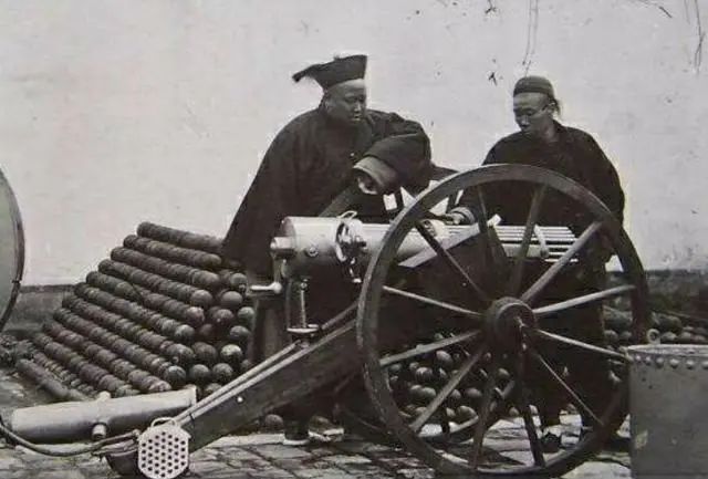 左宗棠收复新疆耗费2700万两白银，李鸿章指挥的甲午战争花多少？