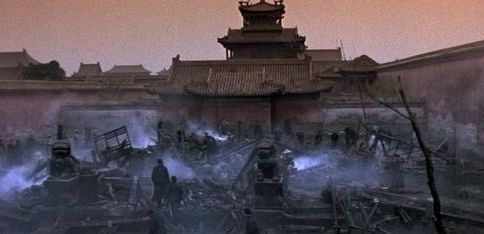 中国太监们的灭顶之灾，一场大火烧全都遣散出宫！