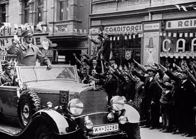 老照片：纳粹统治下德国，疯狂到让人窒息！