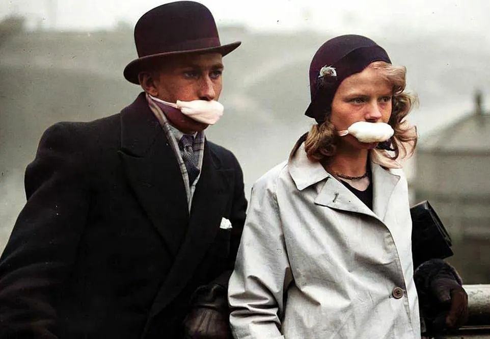 33张百年前大流感老照片，那时的西方人都戴口罩