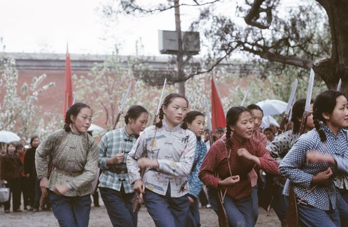 外国女摄影师镜头下的六七十年代中国，每一张都很珍贵！