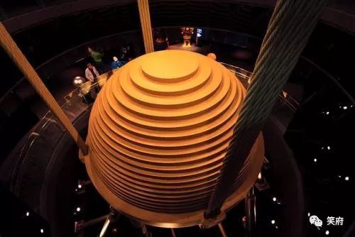 为何台北101大楼要挂个600多吨重的钢球？看完你就知道了！