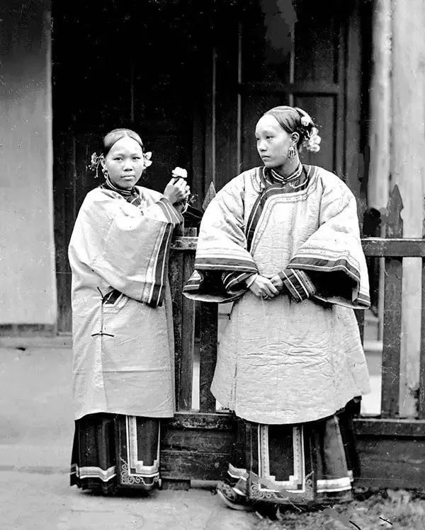 100年前中国百姓生活老照片，生活水平千差万别！