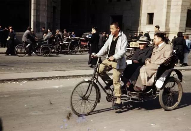 15张彩色老照片再现1945年的上海，不愧是远东第一城市！