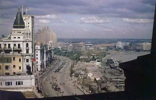 15张彩色老照片再现1945年的上海，不愧是远东第一城市！