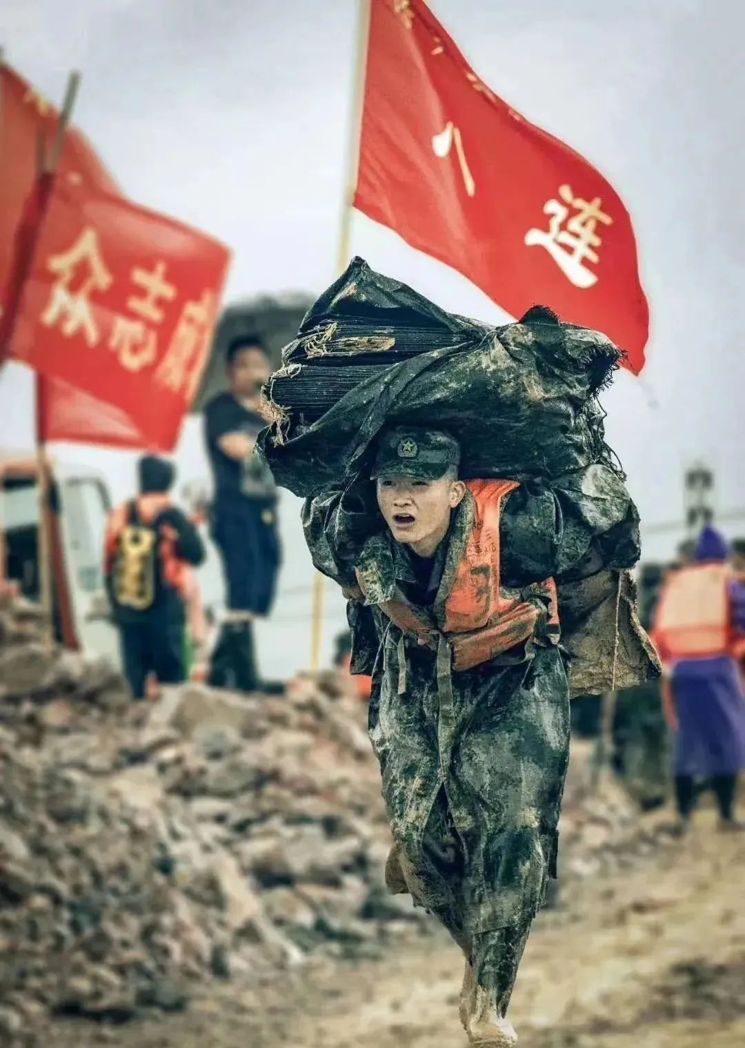 八一建军节，向可敬可爱的中国军人致敬！