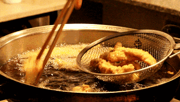 大厨炸酥肉：别用水调面糊，换成它，酥肉香脆不回软，超好吃