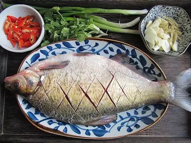 红烧鱼这样做，味道鲜美堪称一绝！