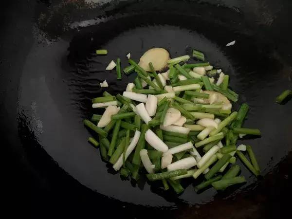 素炒白玉菇，做法简单，厨房小白也能学！