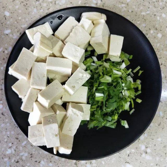 肉末豆腐的家常做法，顺滑爽口，超级下饭！