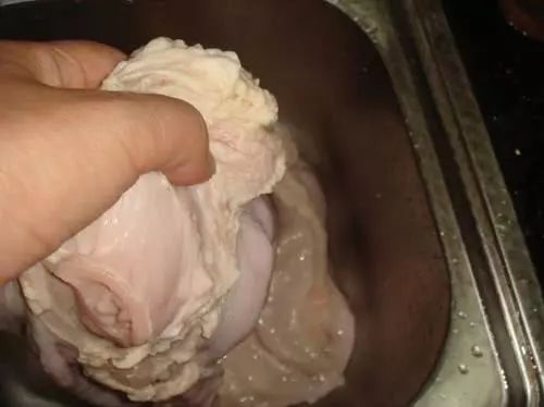 猪肚怎样洗才最干净？猪肚最快最干净的清洗方法！