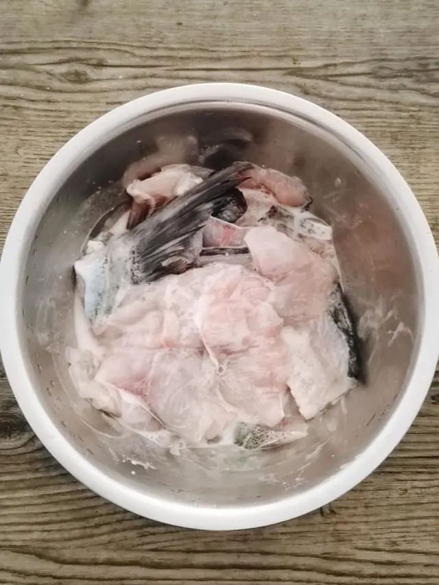 此物是鱼腥的“克星”，炖鱼时加一点进去，鱼肉鲜嫩无腥味！