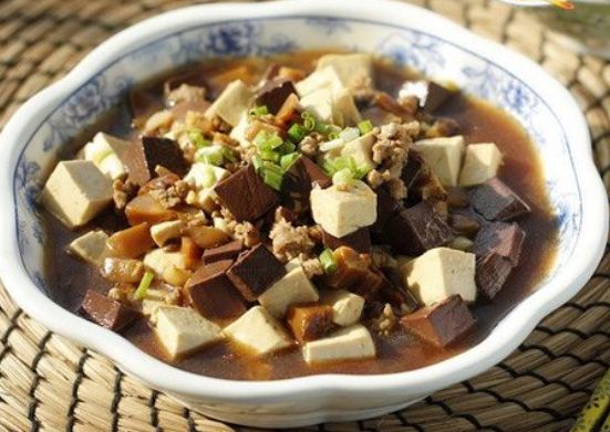 豆腐和此物一起炖，百吃不腻，比鸡汤更鲜，补钙质，肌肤更细腻