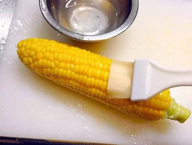 煮玉米很多人都错了，快来学学正确的煮玉米吧