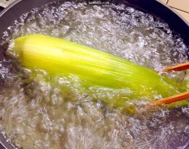 煮玉米很多人都错了，快来学学正确的煮玉米吧