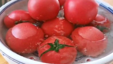 西红柿别炒着吃，教你新吃法，一次做6个，比吃肉过瘾，太香了！