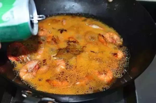 肉嫩汁浓，食欲满满的虾，就是这样做出来的!