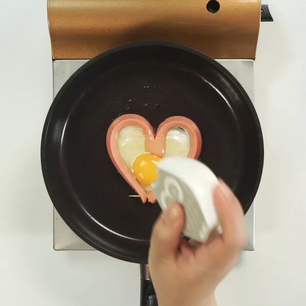 快手早餐爱心煎蛋，普通却又特别！