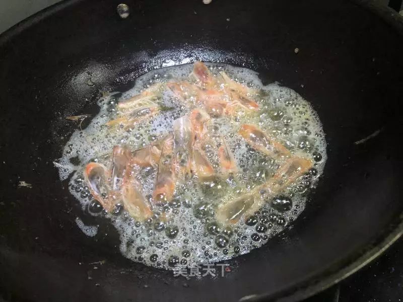 椒盐虾头：废弃的虾头再也不扔掉了，这样做立马被抢光