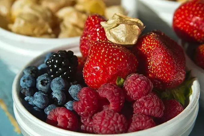 夏季里如何才能正确的食用水果？