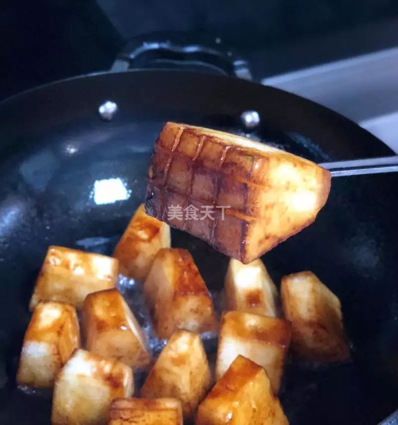 【家常菜谱】红烧冬瓜：吃出红烧肉的味道