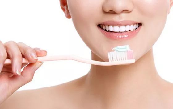 健康 | 口腔有问题，快看看你有没有掌握正确刷牙方法！