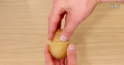 这样削土豆比剥香蕉还快，简单又实用！