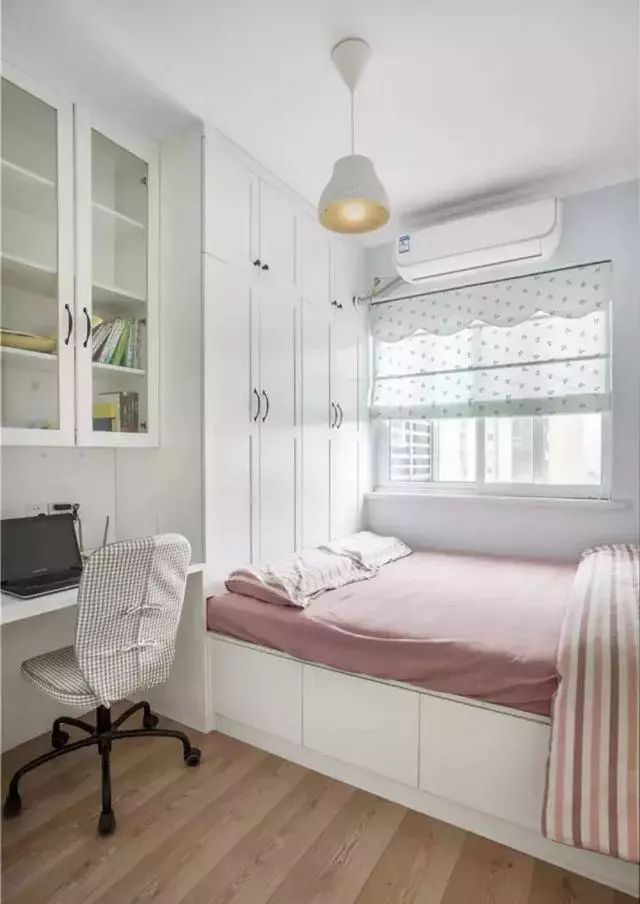 小房间可别买床了！现在流行这样的，实用又漂亮！