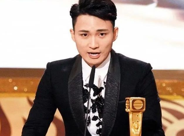 下一个马国明！TVB小生加入TVB三年即获最佳男配角，TVB高层要重点培养他