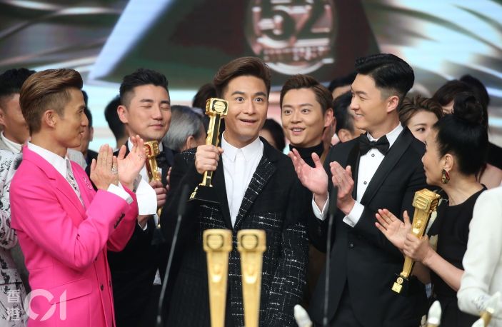 TVB终于顺乎民意啦！从2019台庆颁奖礼看出TVB不得罪这两种人！