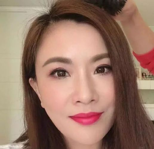 晒照谴责无良商家！49岁TVB女星不被允许验货买到劣质口罩，薄到透光