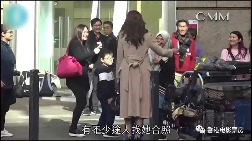 高调晒老外男友，被视为TVB视后黑马的她，继续受捧连踩两剧！