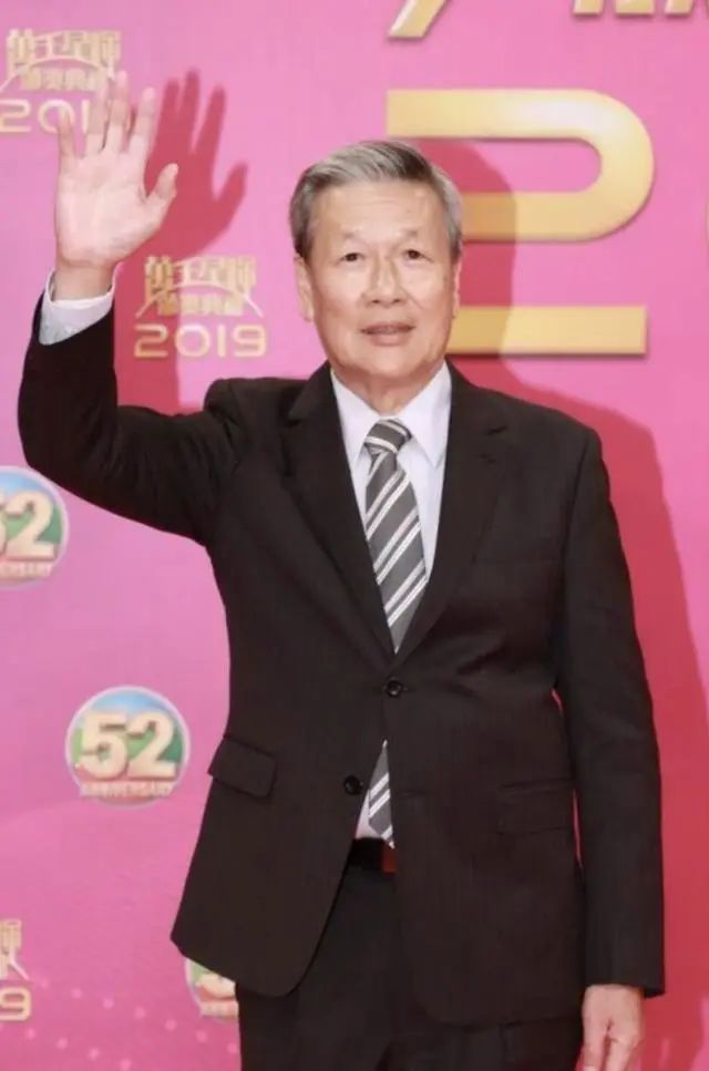 89岁TVB绿叶合约到期无人理会黯然离巢，效力53年曾是开台员工