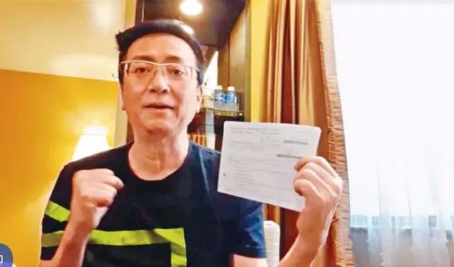 59岁TVB艺人刘少君确诊11天后康复出院，仍不敢回家暂住酒店疗养