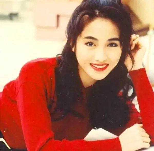 八九十年代TVB女星颜值排行榜：朱茵只排第四，第一风华已不在